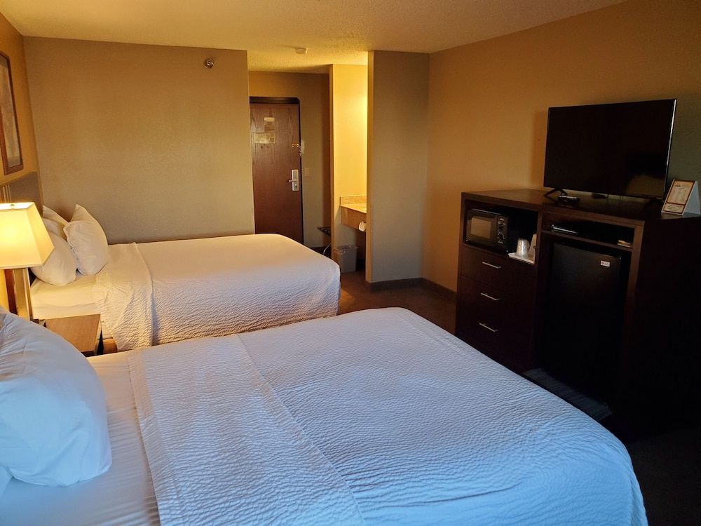 Days Inn by Wyndham Sheridan 3