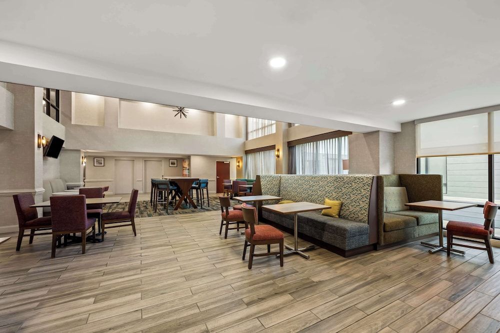 Hampton Inn & Suites Wilson I-95 3