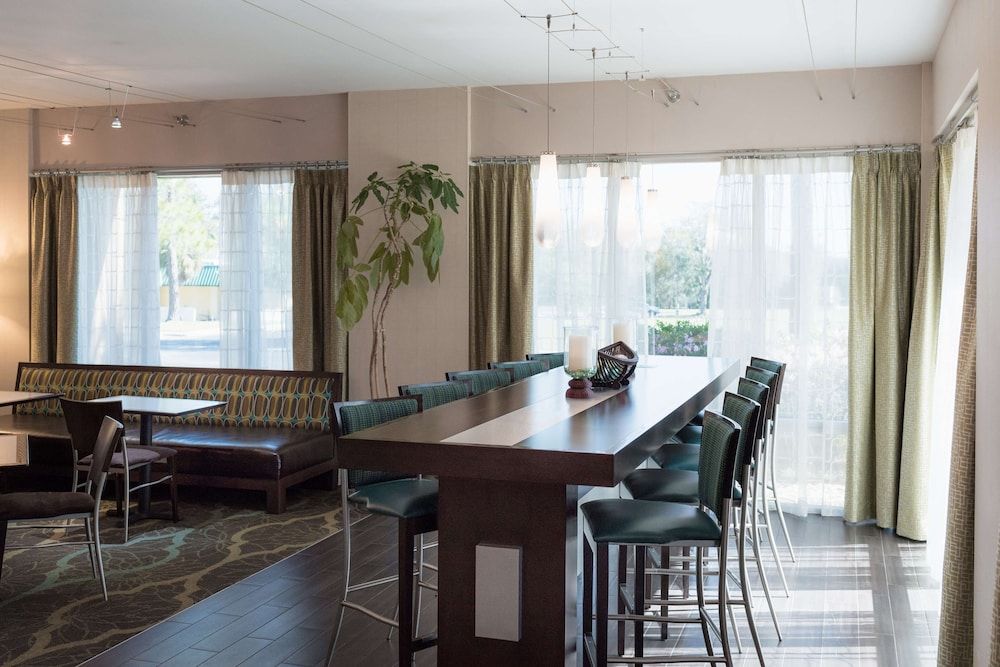 Hampton Inn Brooksville Dade 2