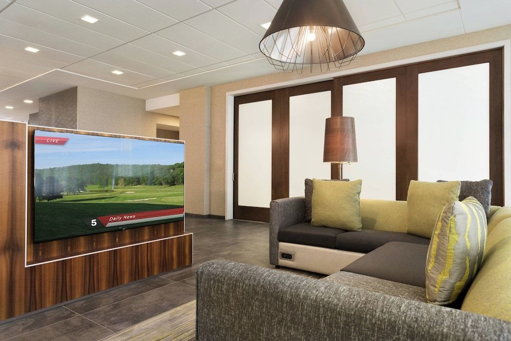 Courtyard by Marriott St Paul Woodbury 3