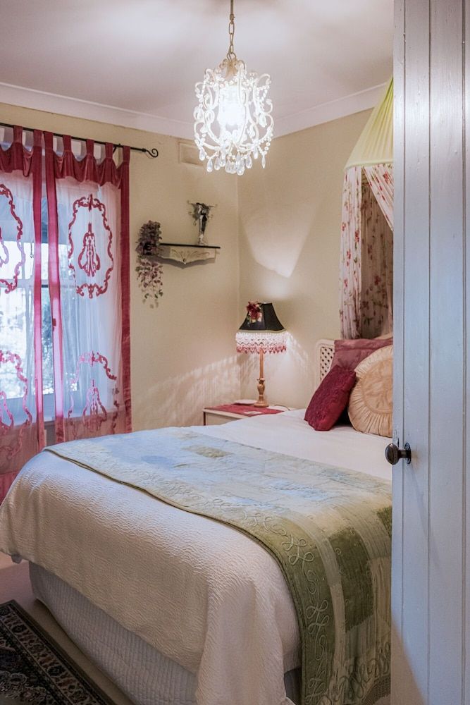 Jasmine's Cottage 3