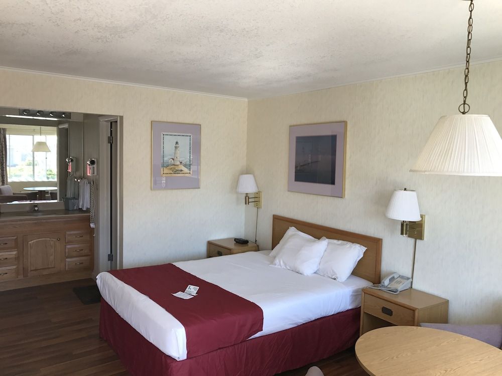 Travelodge by Wyndham Mackinaw City 2 estrellas en Mackinaw City