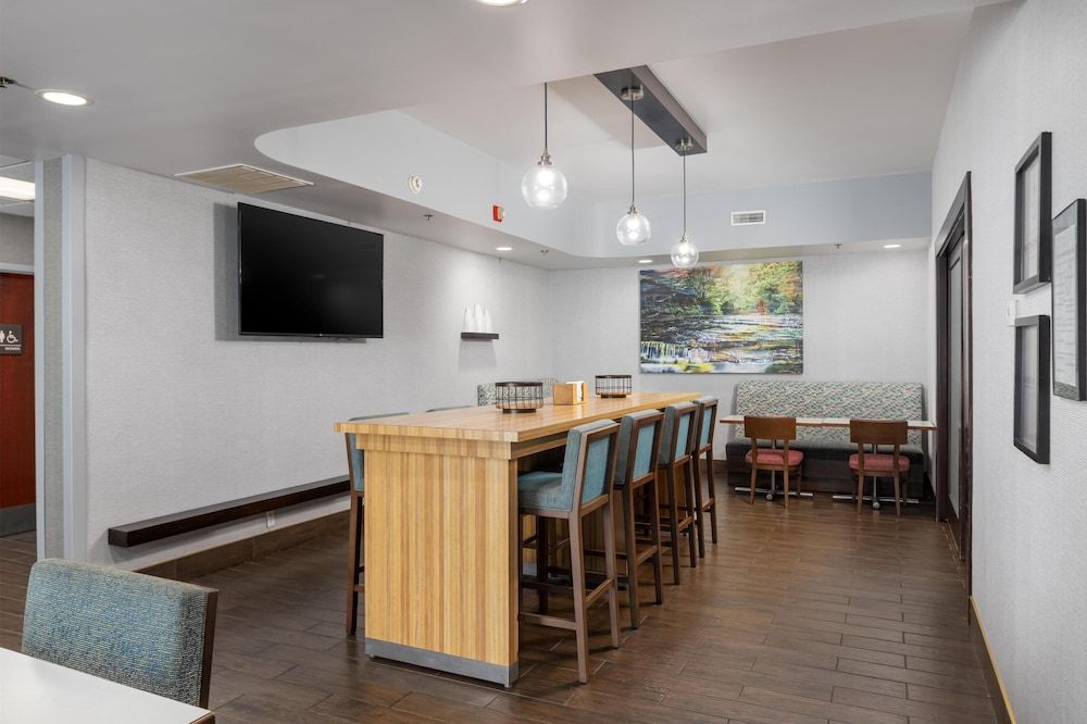 Hampton Inn Carrollton 2