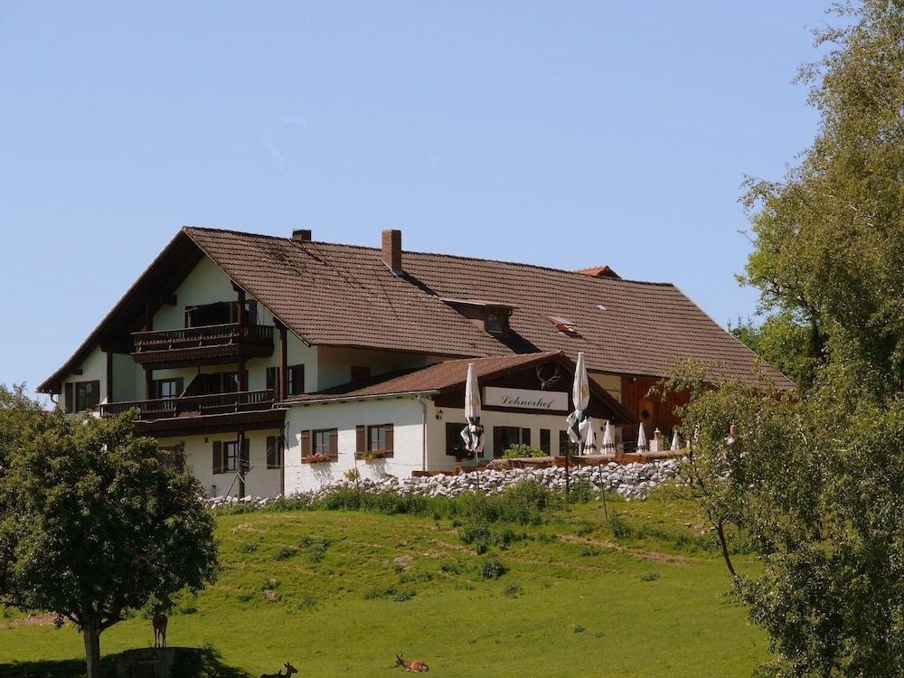 Landhaus Lehnerhof -1 estrellas en Schaufling