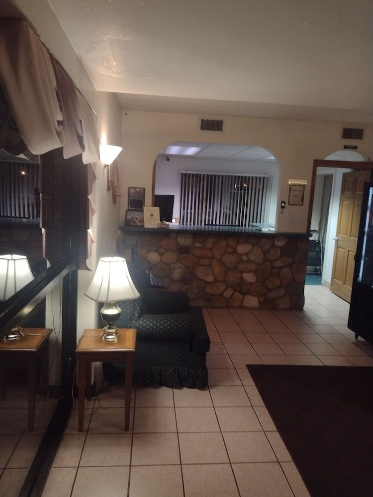 Landmark Motel 2