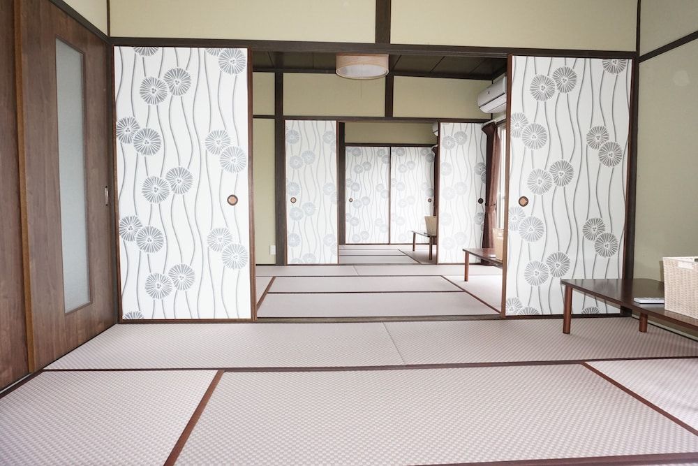 Tsubaki House 3