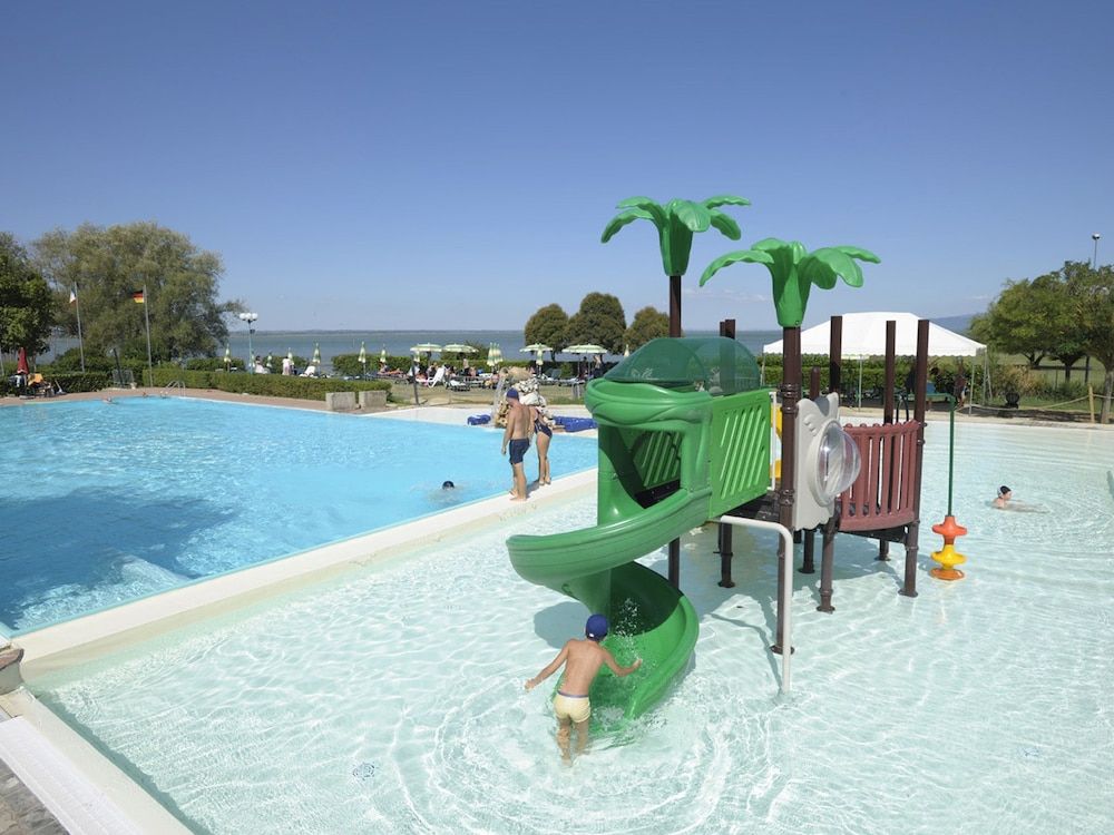Camping & Village Polvese -1 estrellas en Sant'Arcangelo