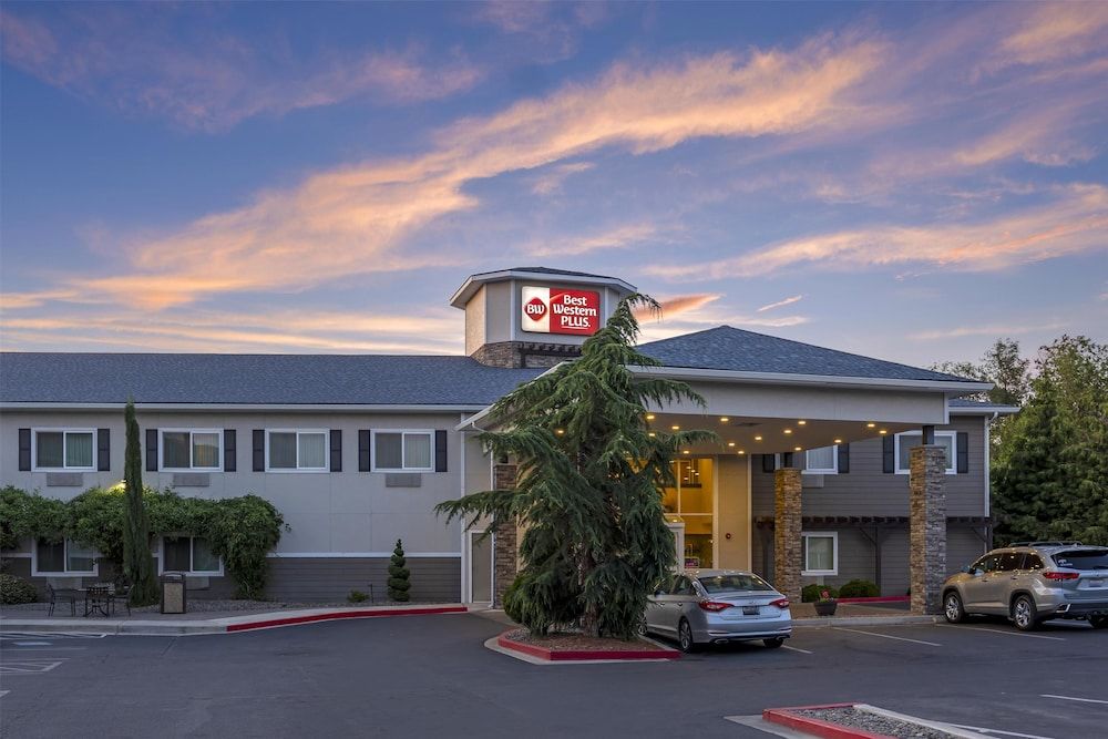 Best Western Plus Vintage Valley Inn 3 estrellas en Zillah