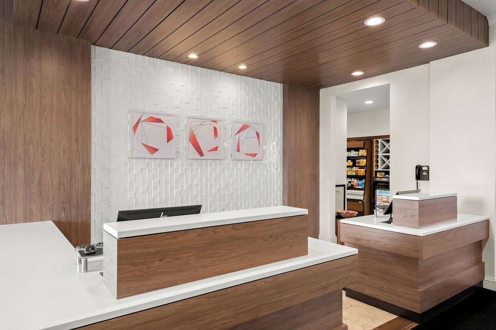 Hilton Garden Inn Suffolk Riverfront 3