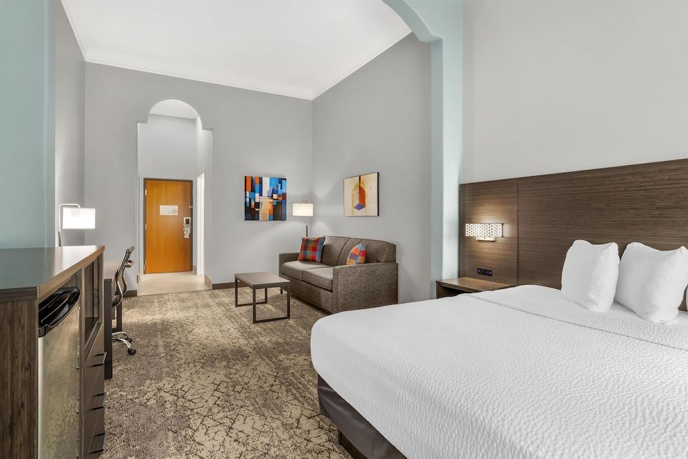 Best Western Plus New Caney Inn & Suites 3 estrellas en New Caney