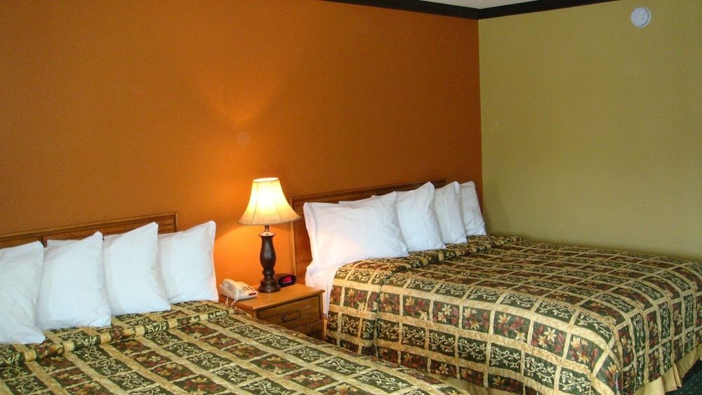 Sunset Inn Lake Oroville 2