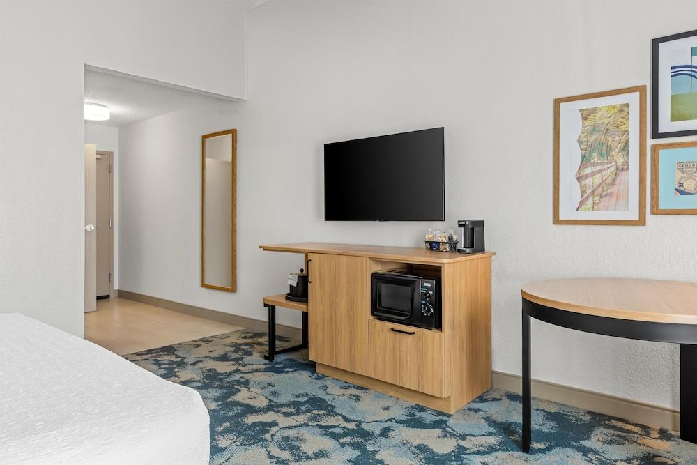 Hampton Inn Carrollton 3