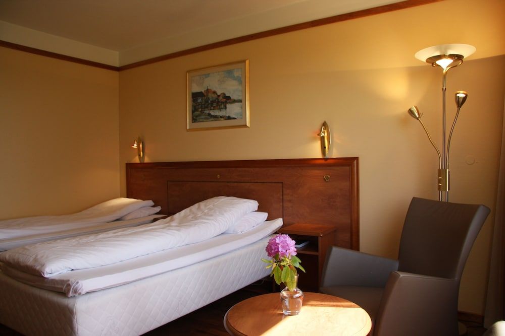 Westland Hotel 3