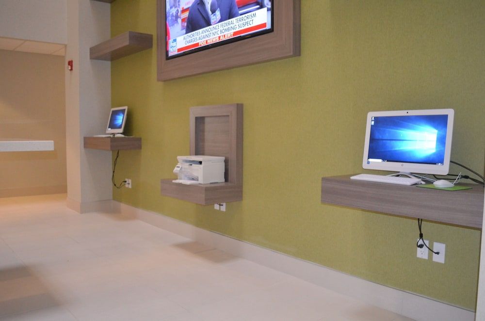 La Quinta Inn & Suites by Wyndham Moscow Pullman 2
