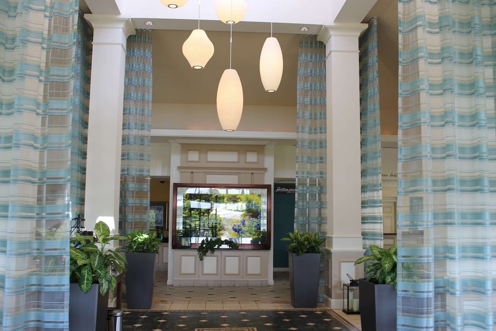 Hilton Garden Inn Addison 3