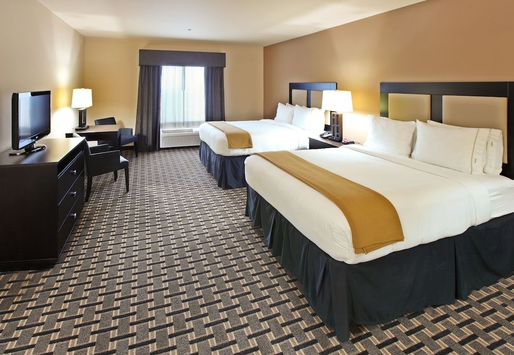 Holiday Inn Express & Suites Paris, Texas by IHG 3