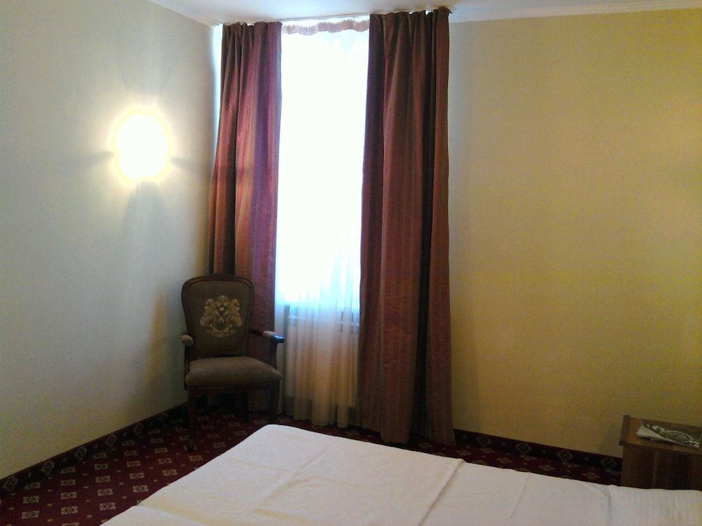 Silk Way Hotel 3