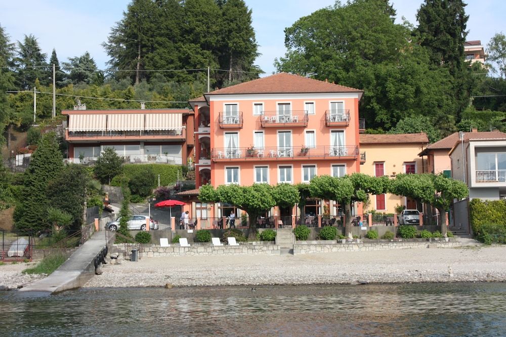 Albergo Riva 3 estrellas en Reno Di Leggiuno