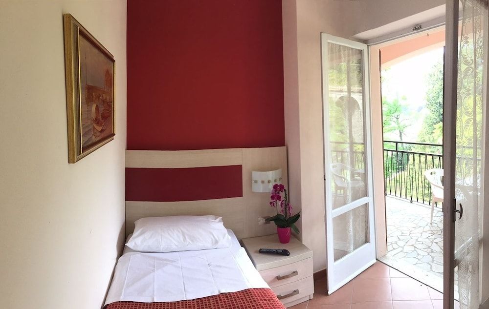 Albergo Riva 3
