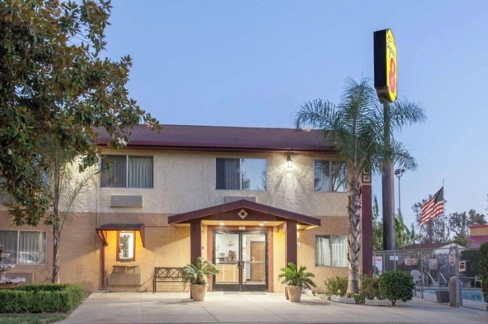 Super 8 by Wyndham Selma/Fresno Area 2 estrelas em Selma