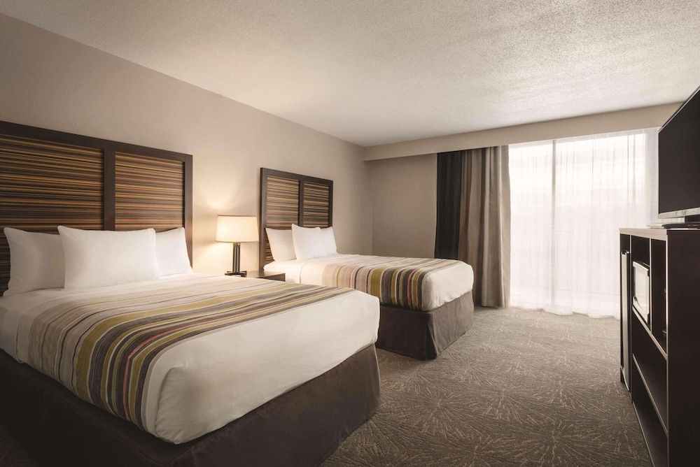Country Inn & Suites by Radisson, Erlanger - Cincinnati South 3