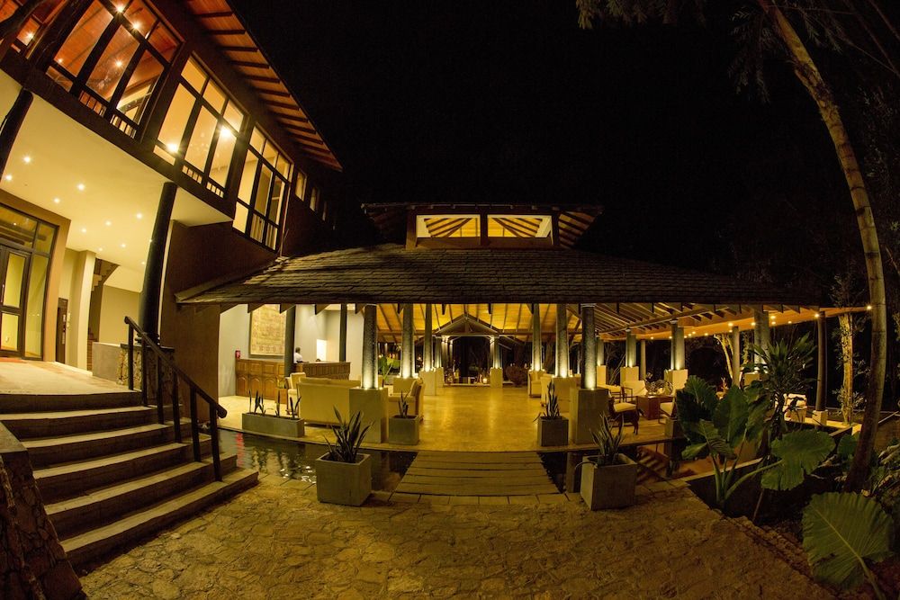 Deer Park Hotel 3