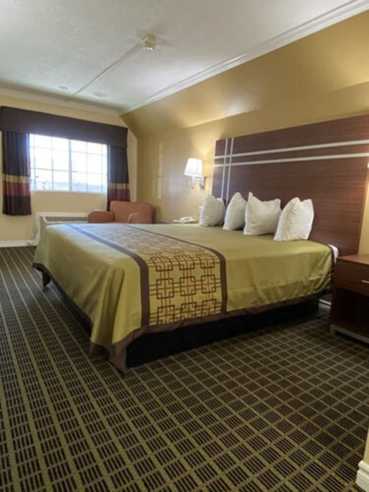 Americas Best Value Inn Azusa Pasadena 2