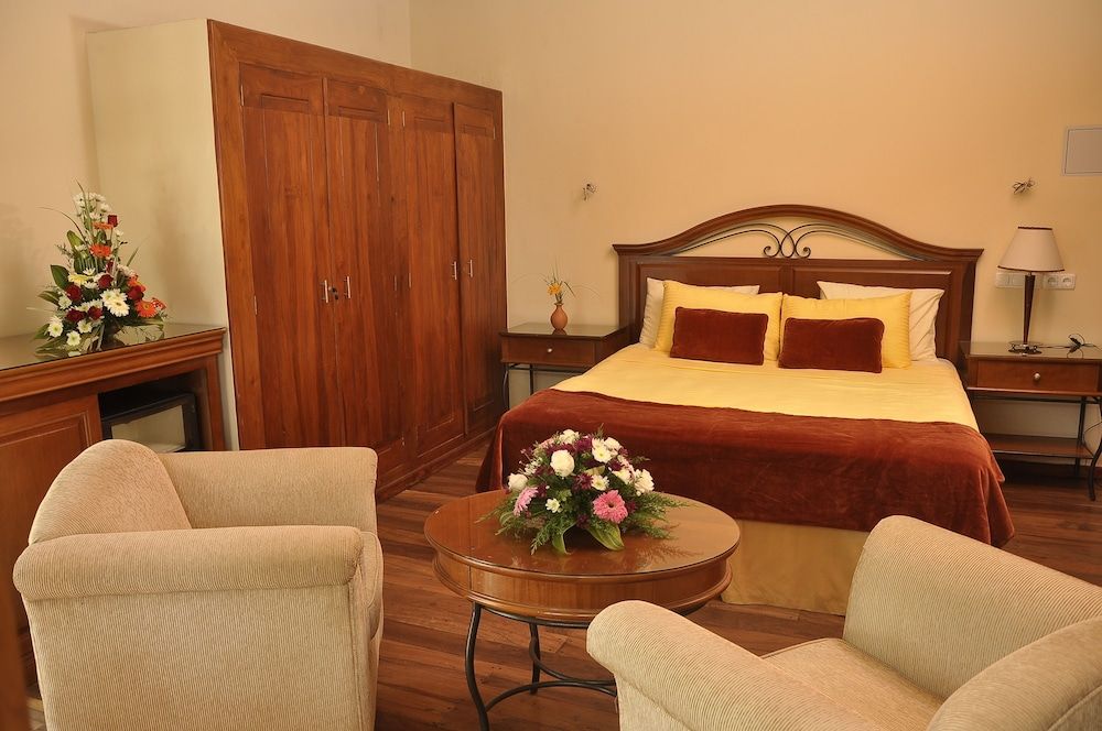 Hotel 4 U Saliya Garden 2