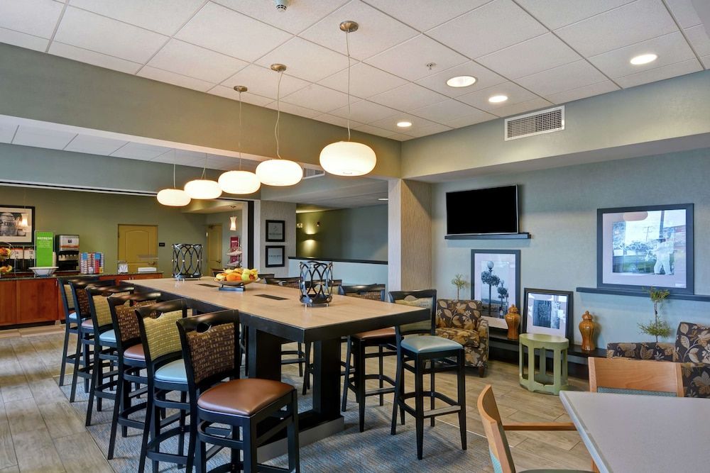 Hampton Inn Lewisburg 2