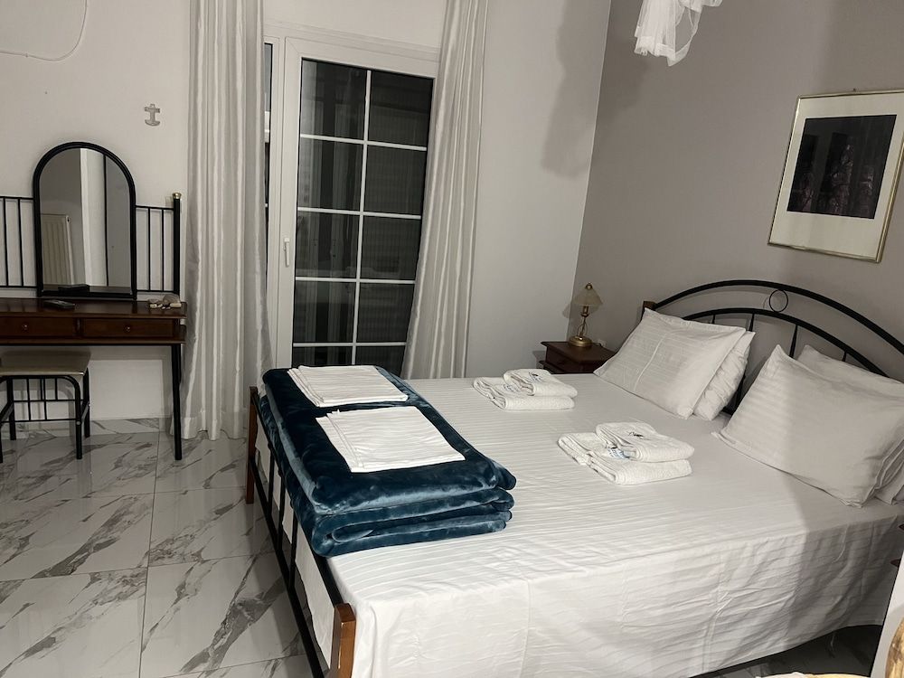 Villa Askamnia and Suites 2