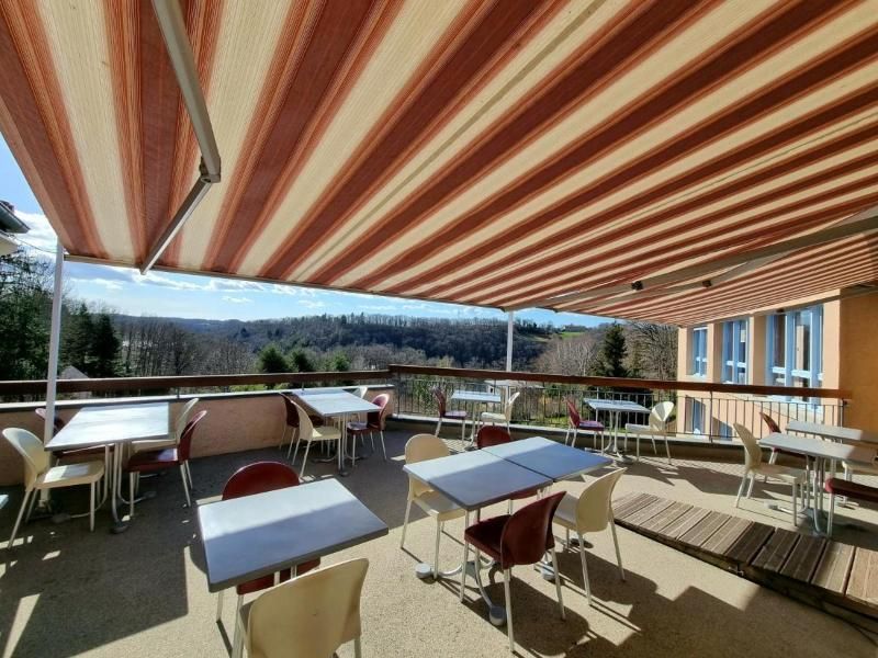 Logis Hotel Du Lac 3
