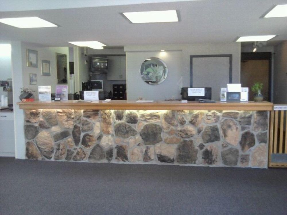 Quails Nest Inn and Suites 3
