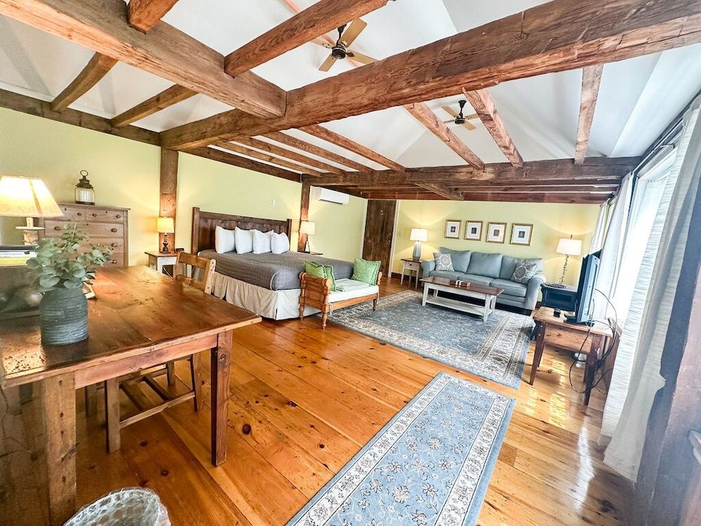 Black Walnut Inn 3