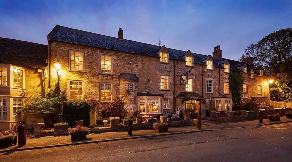The Bull Hotel 4 estrellas en Fairford