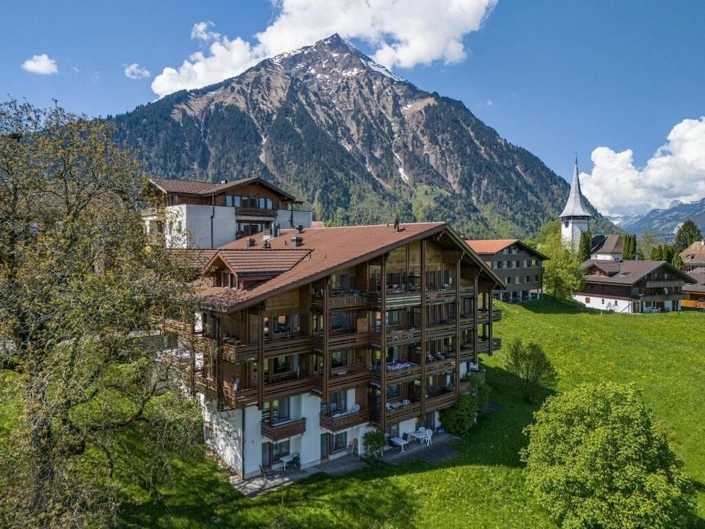 Hotel Aeschi Park -1 estrellas en Aeschi