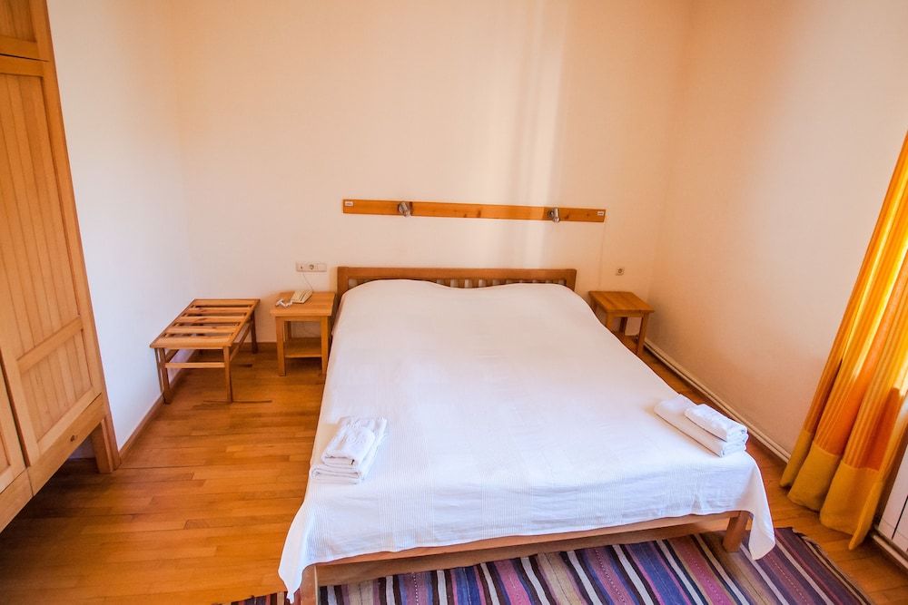 Hotel Mirhav 3