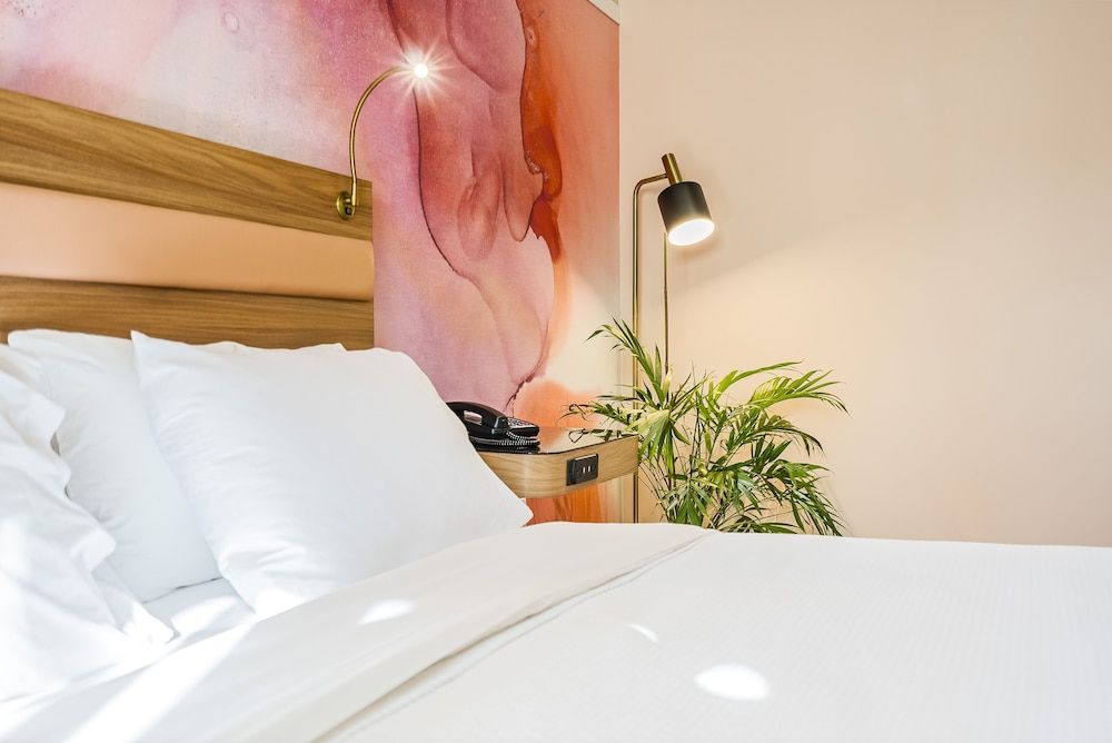 The Bentley Hotel Southampton 3