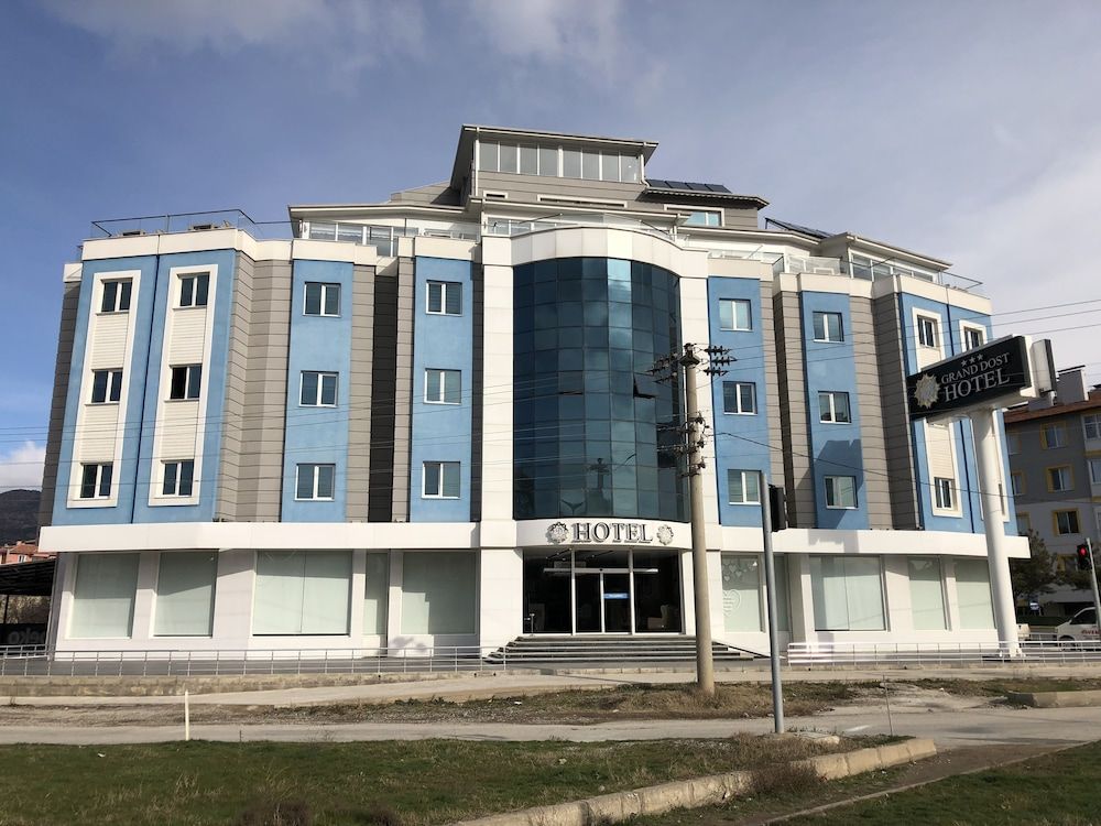 Grand Dost Hotel 3 estrellas en Osmancık