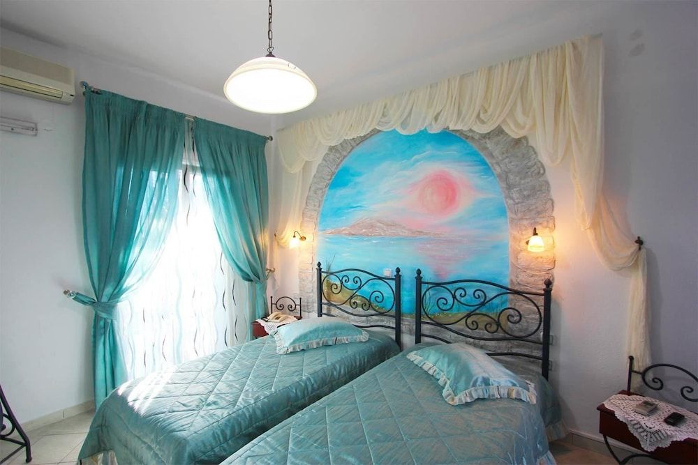Amaryllis Studios 3