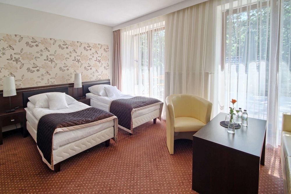 Hotel Zacisze w Turawie 3 estrellas en Turawa