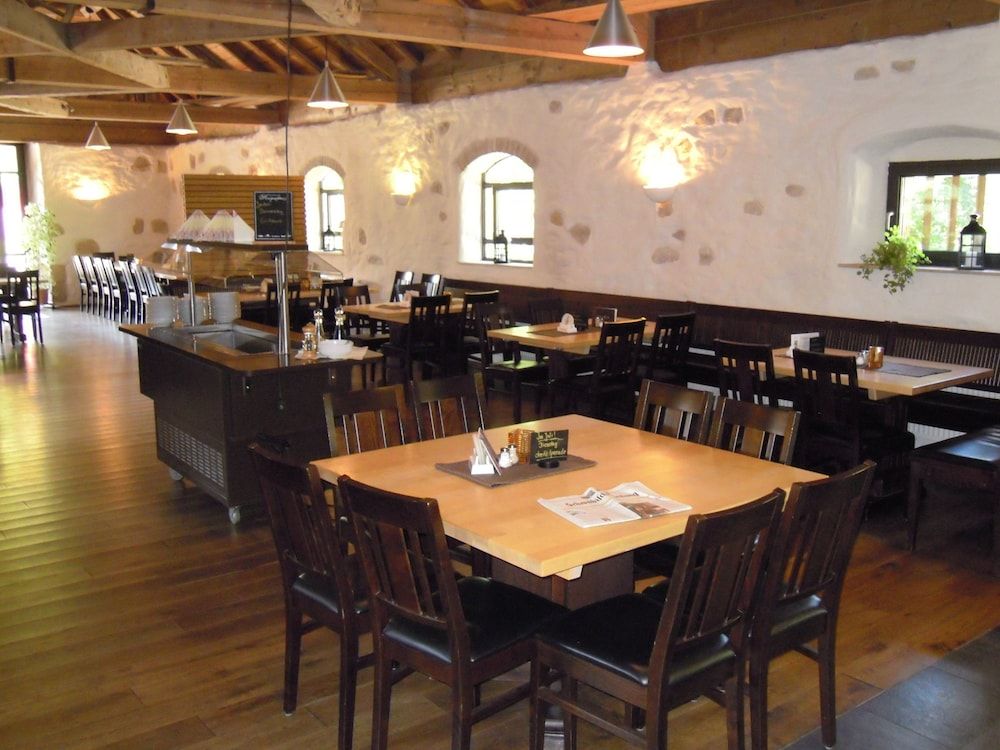 Kloster Heiligkreuztal Tagungshaus -1 estrellas en Altheim