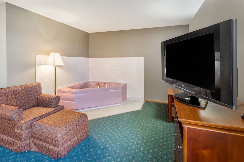 Circle S Motel 3