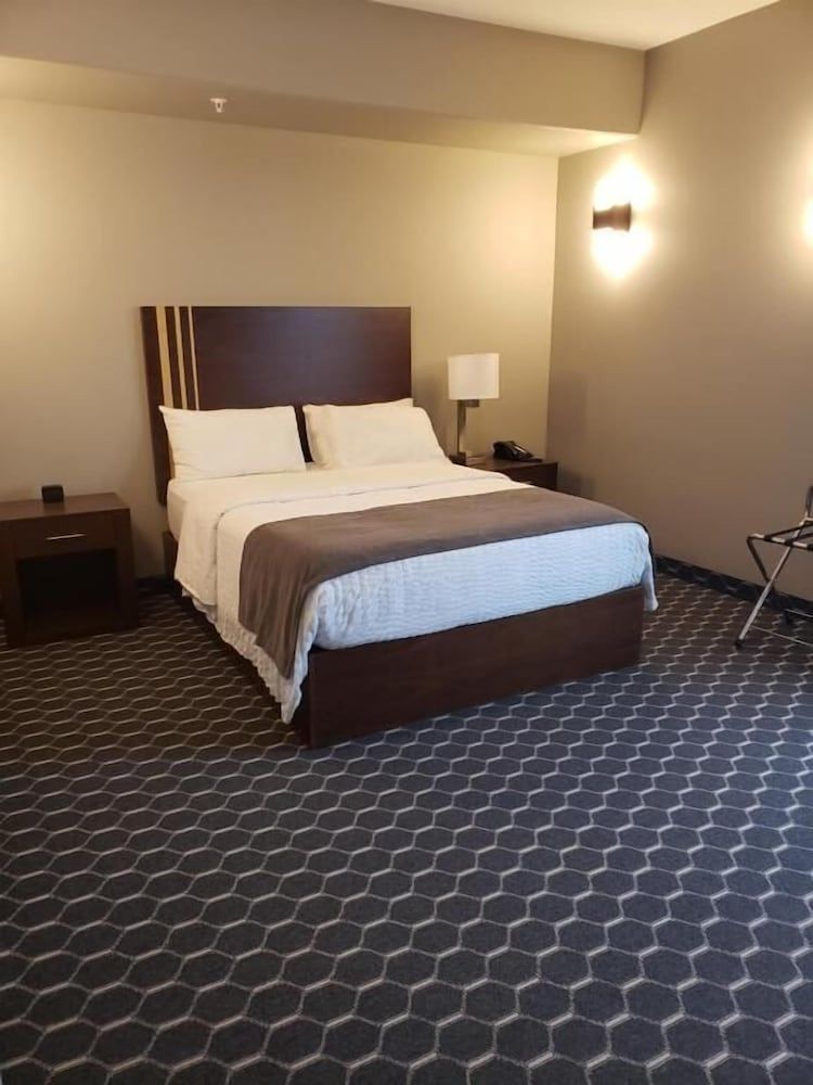 The Souris Hotel 2
