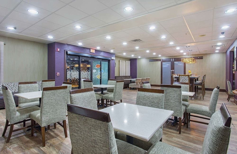 Hampton Inn Cullman 2