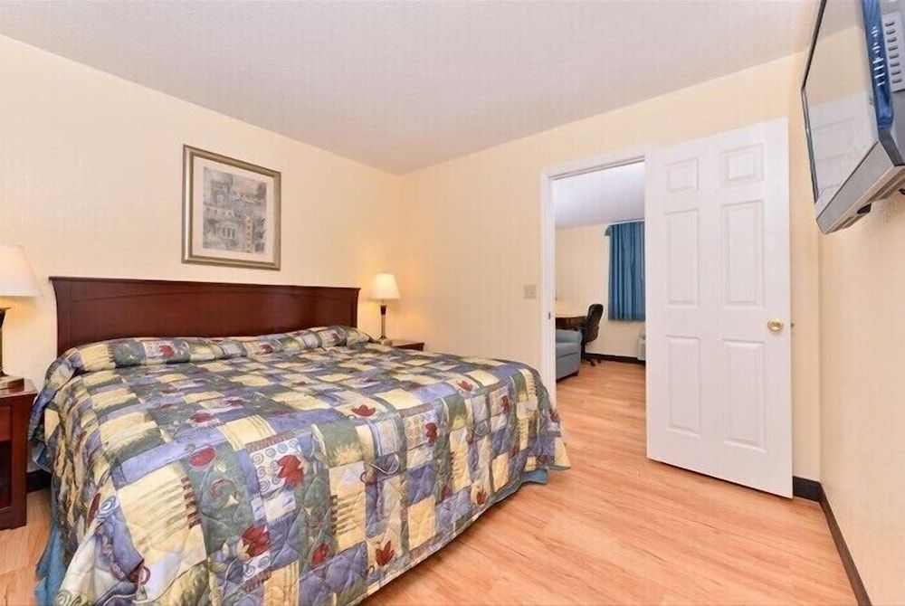 Tower Inn And Suites Of Guilford - Madison 2 estrelas em Guilford