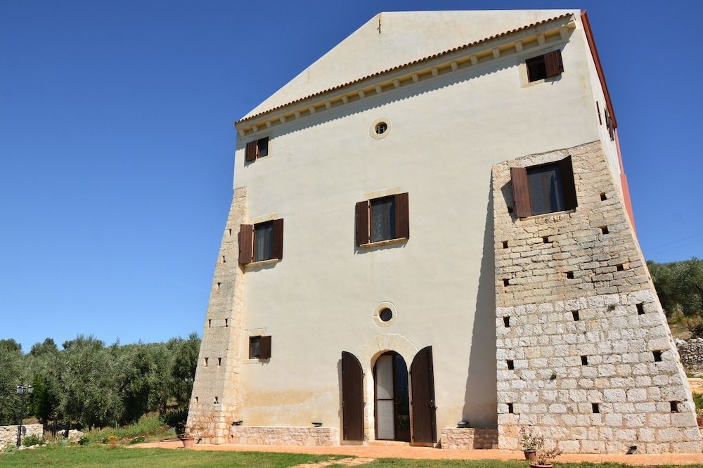 Torre Bruno -1 estrellas en Carpino