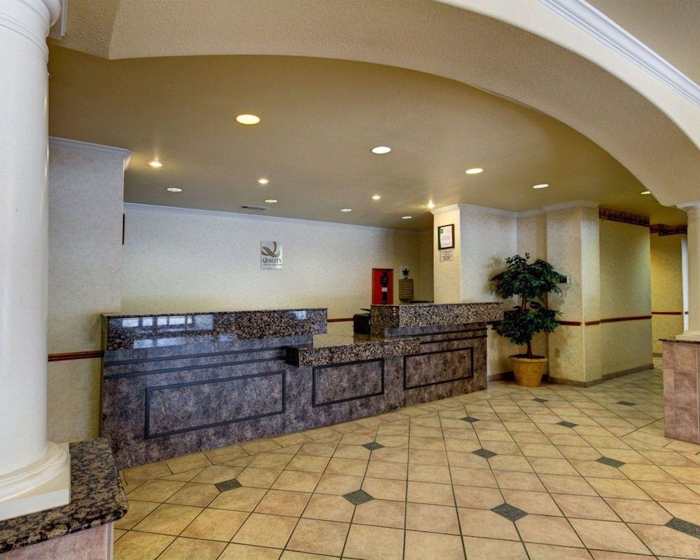 Quality Inn & Suites Glen Rose 3