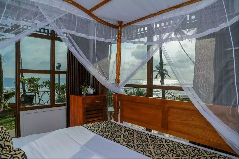 Top Secret Beach hotel 3