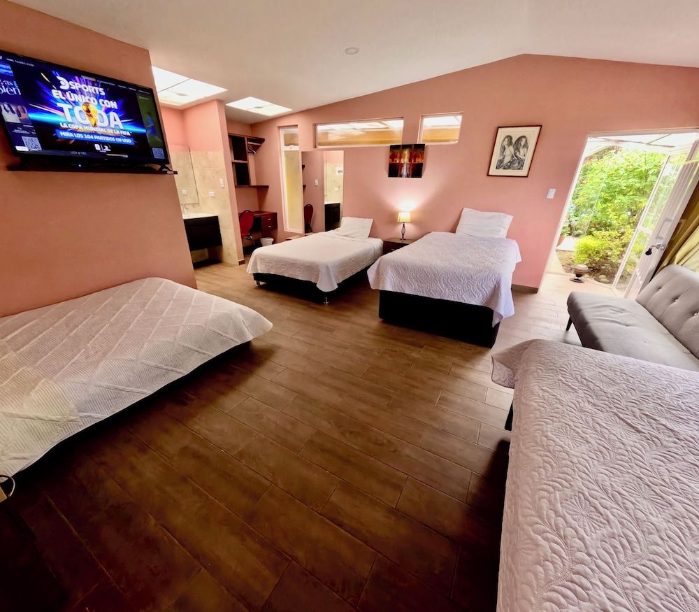 HOTEL CASA IRIS 2