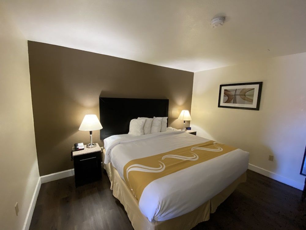 Quality Inn Del Rio 3